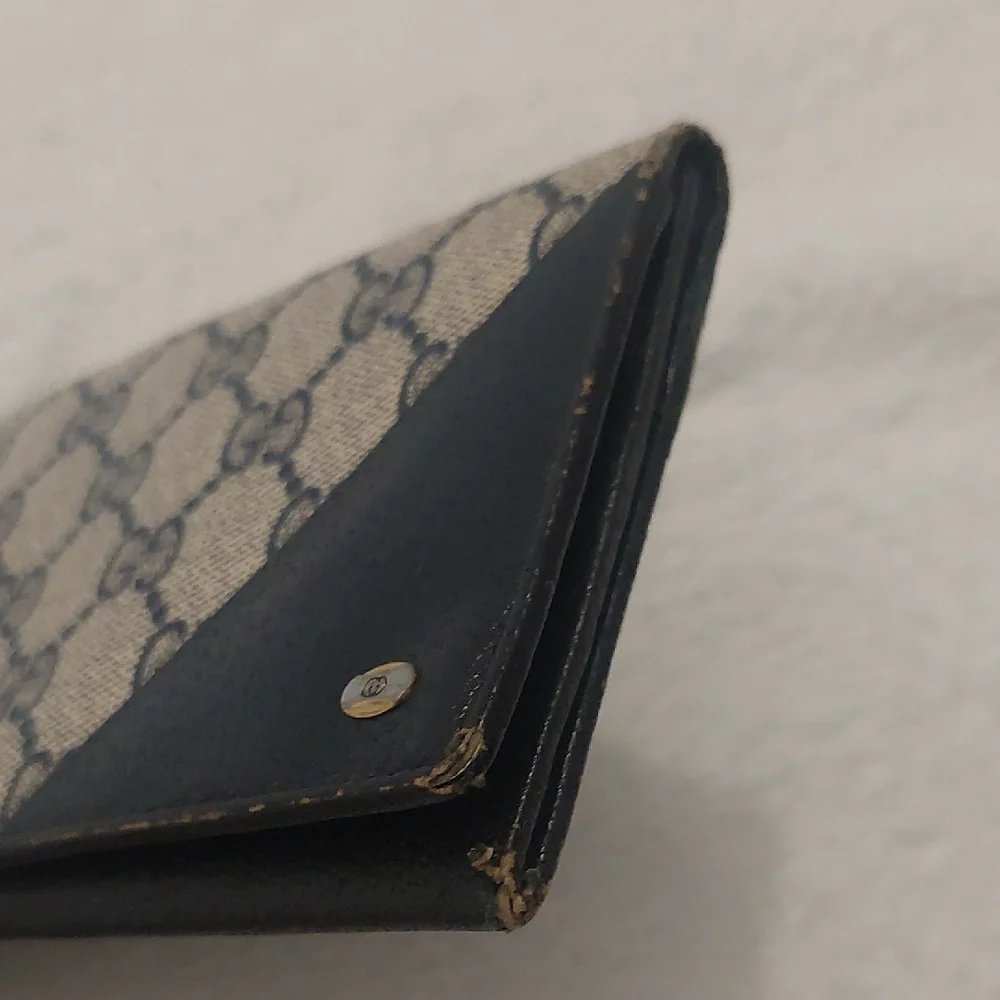 Gucci Accessory Collection GG Tri-fold Leathet and Canvas Wallet - Picture 7 of 9